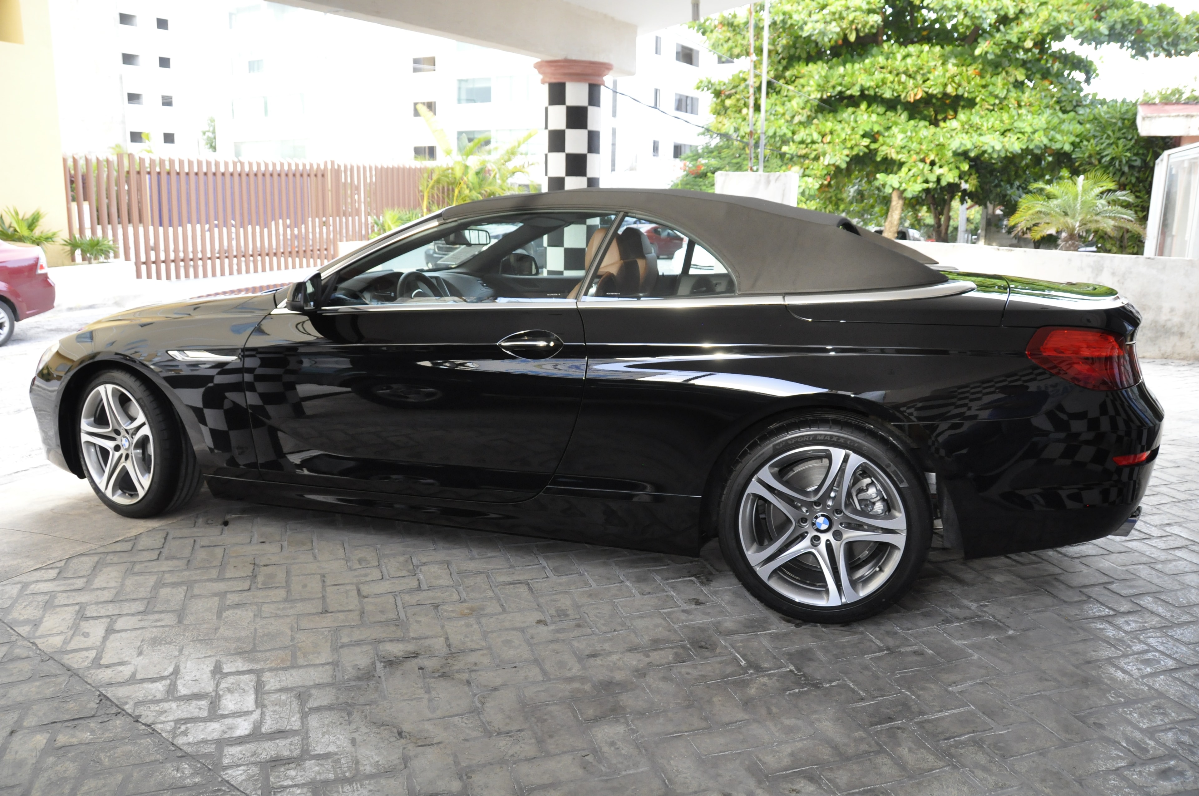 BMW Serie 6 Cabrio — exterior brillante