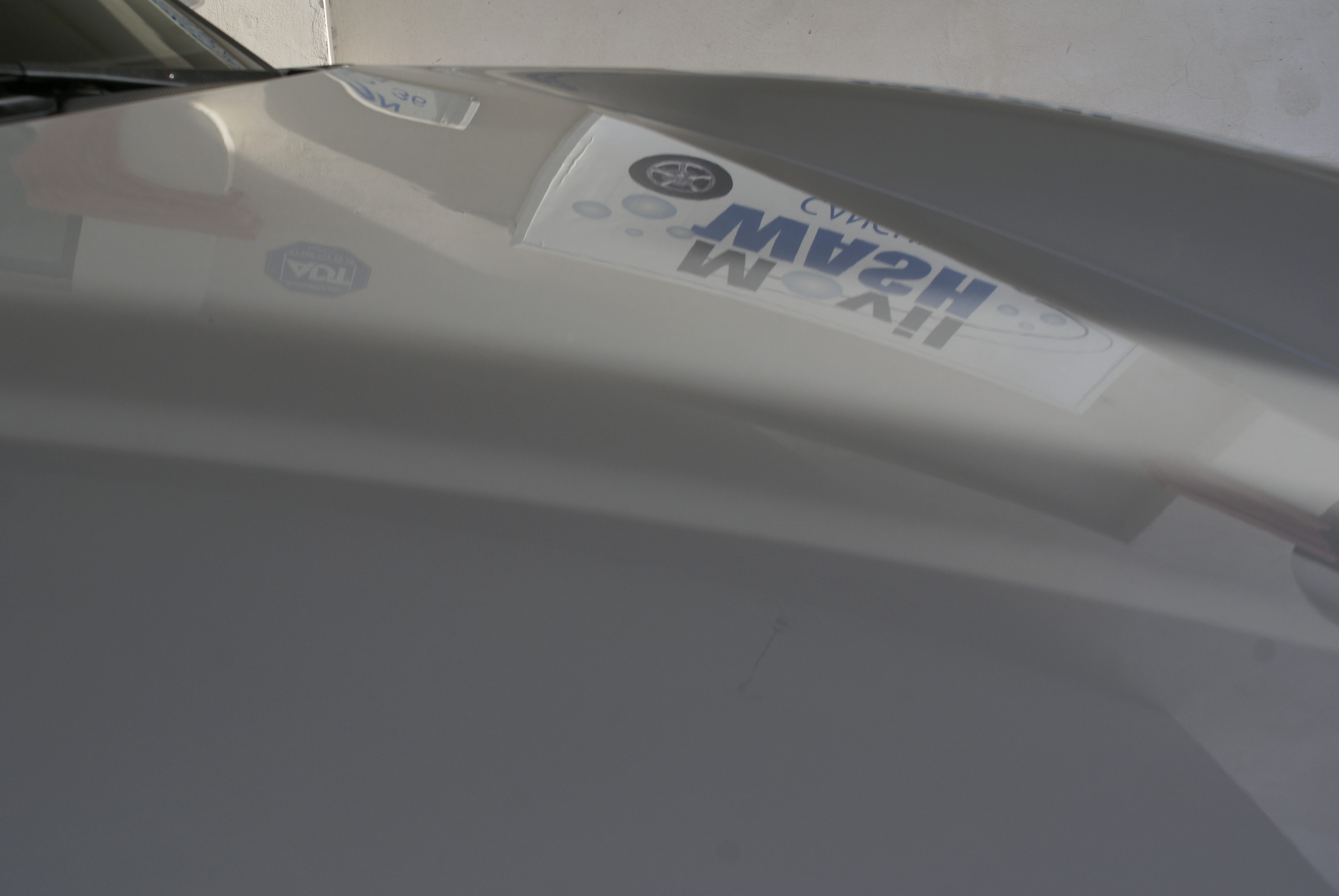 Mercedes-Benz SLK — cofre con reflejo Movilwash